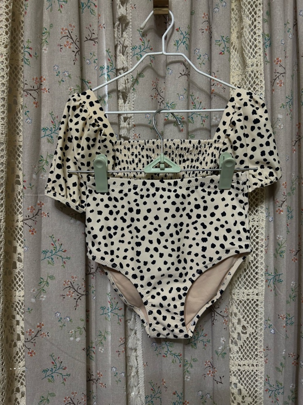 Shade Critters Girls Bikini Size 6 Dalmatian Animal Print Puff Sleeve Swim Set